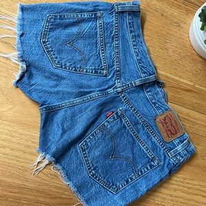 Levi shorts